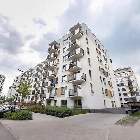 Apartman Saska Kepa Bright By Bookinghost